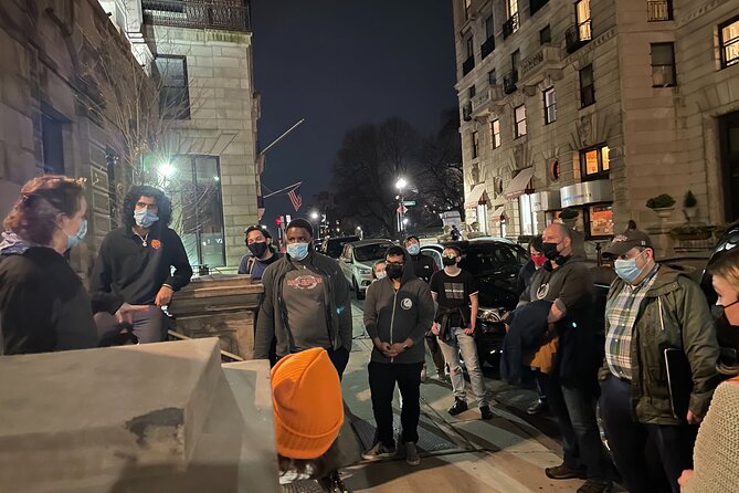 Ghosts of Boston Night-Time Walking Tour - How the Night Walk Works: Timing, Group Size, and Sound
