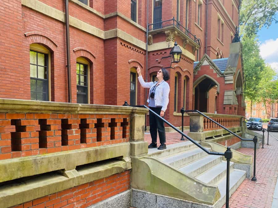 Harvard: America's oldest university - walking tour in French - Price and what you really get for $35