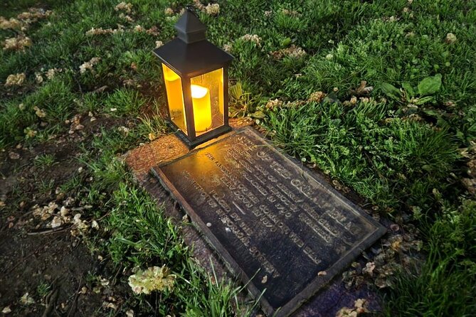 Haunted Boston Ghost Tours - Comfort, time, and what to bring for a 90-minute walk