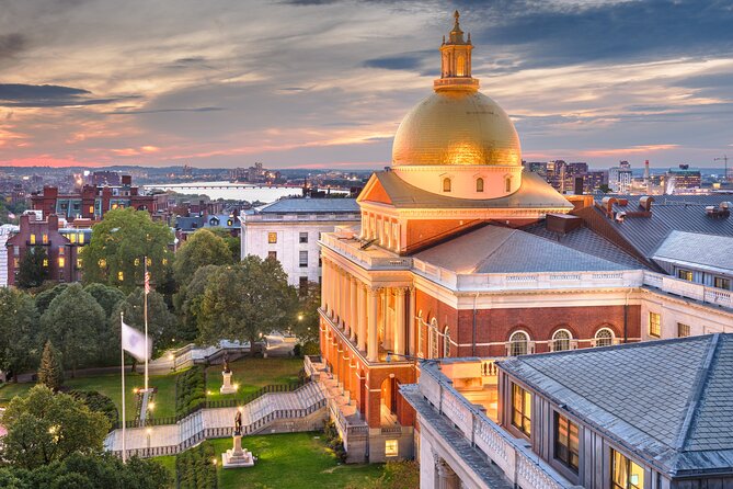 Haunted Boston’s Historic Streets Walking Guided Tour - How the guide turns a 20-person walk into a real experience