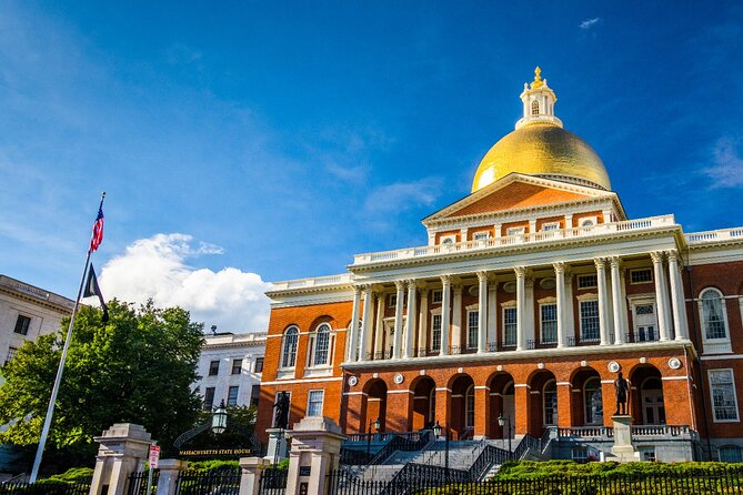 Massachusetts Self-Guided Audio Tour Bundle: 10+ Tours - The Freedom Trail and Bunker Hill: Revolutionary landmarks without the scramble