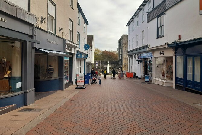 Medieval Mayhem in Bury St Edmunds Exploration Game and Tour - What You Learn: Power, Relics, and the Great Riot of 1327