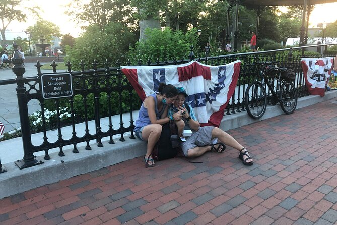 Mysteries on the Move: Scavenger Hunt in Boston - A murder mystery scavenger hunt that moves through real Boston streets