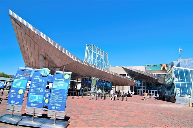New England Aquarium Admission Ticket in Boston - The Four-Story Giant Ocean Tank: 200,000 Gallons of What You Came For