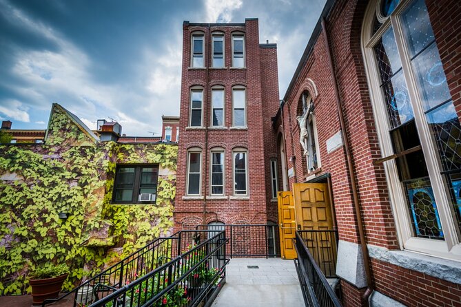 North End Boston Mafia Exploration Game and Tour - Your route: from Rose Kennedy Rose Garden to Hanover Street