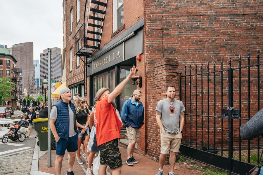 North End to Freedom Trail: Boston’s Food & History - Custom House Tower and the bronzed Donkey photo moment