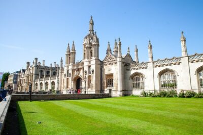 Private 2-Hour Cambridge Walking Tour With University Alumni Guide - Meeting at King’s Parade and ending near Trinity