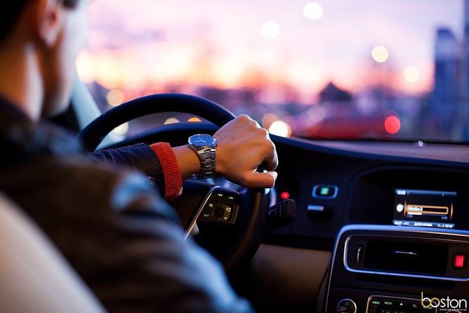 Private Boston Airport Transportation - One Way - Door-to-Door Service to Massachusetts and Beyond