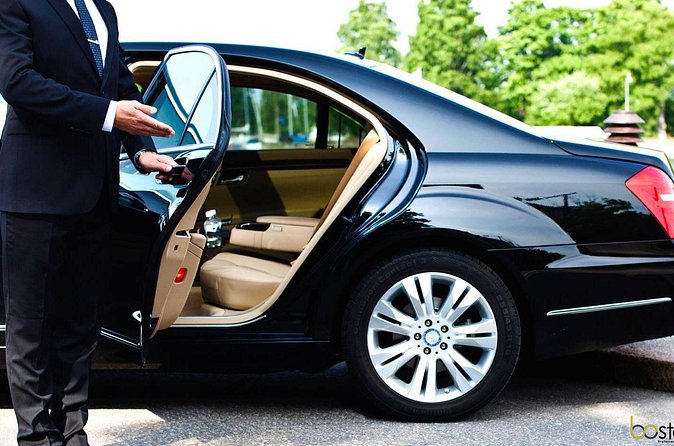 Private Boston Airport Transportation - One Way - What Happens to Your Luggage (and Why It Matters)