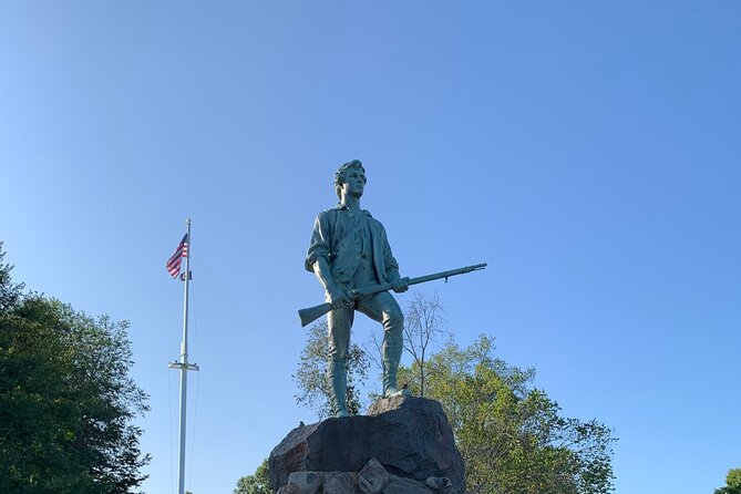 Private City Tour of Boston, Lexington, and Concord - Harvard Yard, Harvard Arts Museum, and MIT without the museum trap
