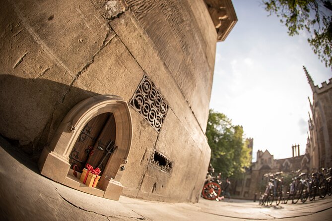 Private Self-Guided Dinky Door Hunt in Cambridge - How this self-guided Dinky Door hunt really works in Cambridge