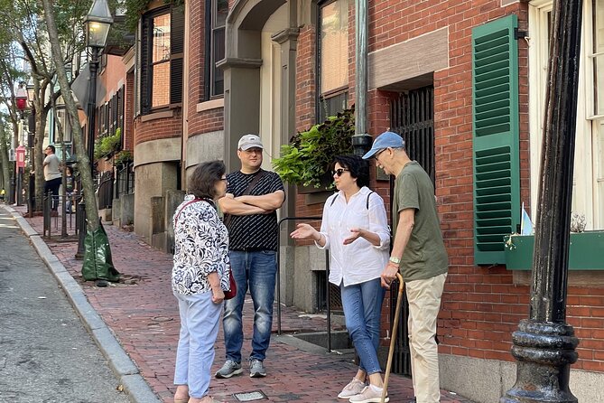 Private Walking Tour from Boston to Beacon Hill Freedom Trail Harborwalk - Massachusetts State House: The Golden Dome and Federal-Style Pride
