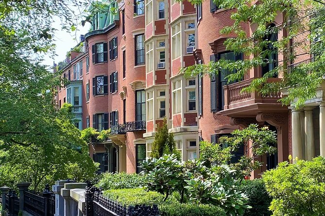 Private Walking Tour from Boston to Beacon Hill Freedom Trail Harborwalk - Boston Massacre Site and the 1741 Cradle of Liberty Symbol