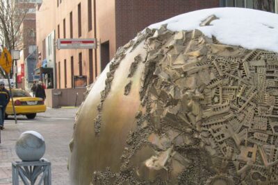 Public Innovation Trail Tour in Cambridge - Stop-by-stop: from Entrepreneur Walk of Fame to the candy factory