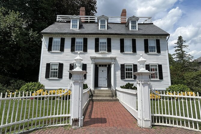 Salem Witch Tour from Boston by Train with Museum Tickets - Why the Boston-to-Salem Train Day Trip Feels Less Painful