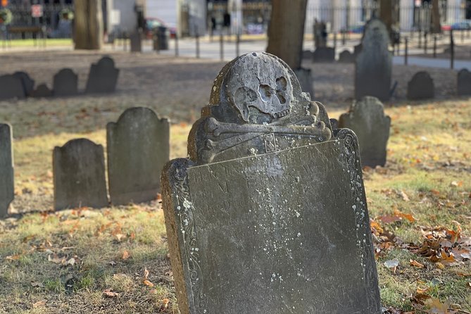 Self Guided "Historic Boston Downtown Freedom Trail" Audio/GPS Walking Tour - The Walk Itself: From Boston Common to Haymarket (With Boston’s Biggest Story Stops)