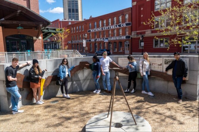 True Crime Tour of Boston - Meeting at the George Washington Statue: timing, pace, and what to wear